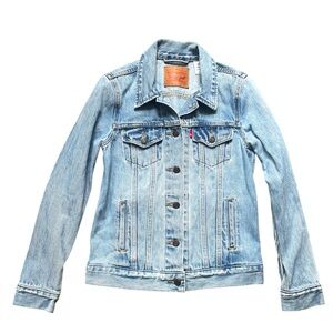 Levi's Blue Jean Jacket Classic Design Lightly Distressed 100% Cotton XS